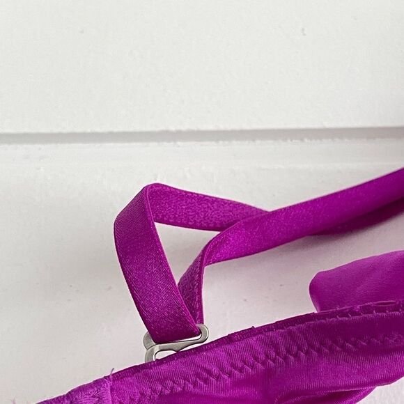 Victoria's Secret Women's Jeweled BIOFIT Push Up Bra Purple Size 32B - Picture 7 of 11